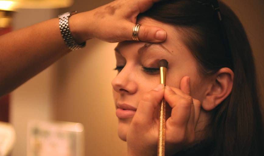 LM Dry Bar Offers Makeup Artist Services in Kennesaw, GA 30144